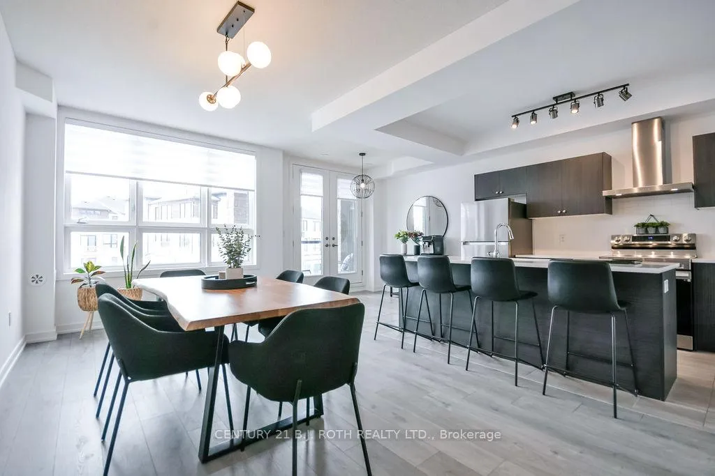 Photo 9 of 104 Blue Forest Crescent, Barrie, Innis-Shore — HOMEH