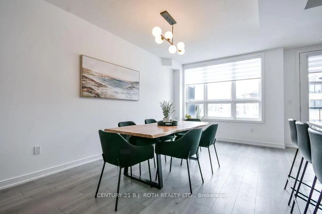 Photo 17 of 104 Blue Forest Crescent, Barrie, Innis-Shore — HOMEH