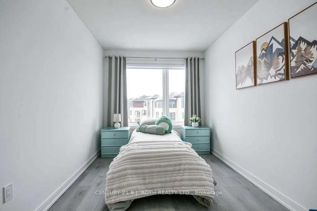 Photo 31 of 104 Blue Forest Crescent, Barrie, Innis-Shore — HOMEH