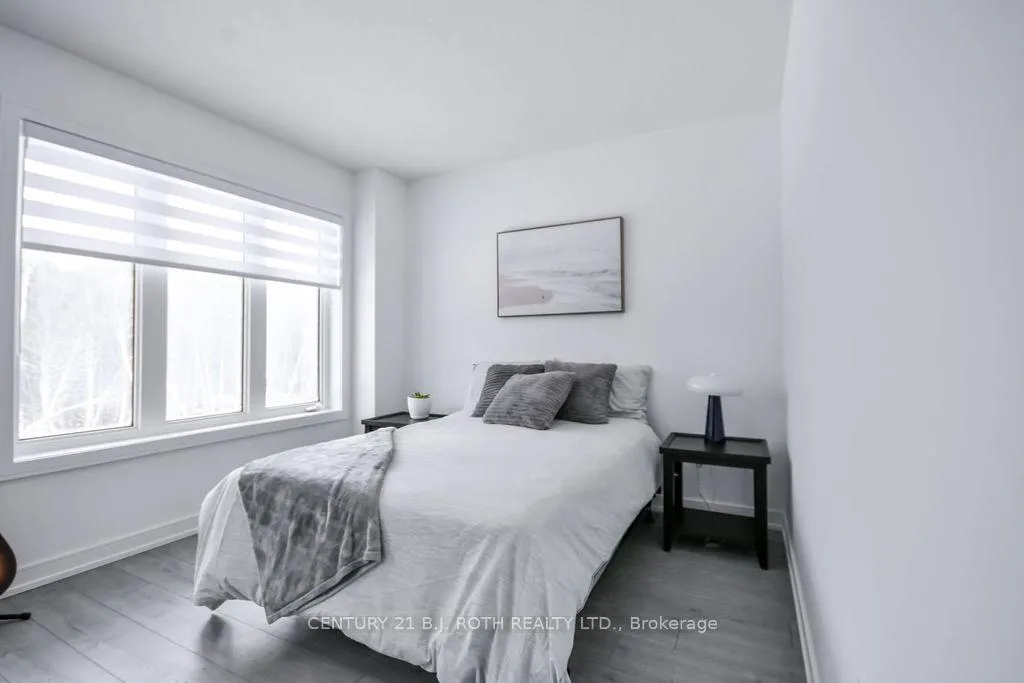 Photo 34 of 104 Blue Forest Crescent, Barrie, Innis-Shore — HOMEH