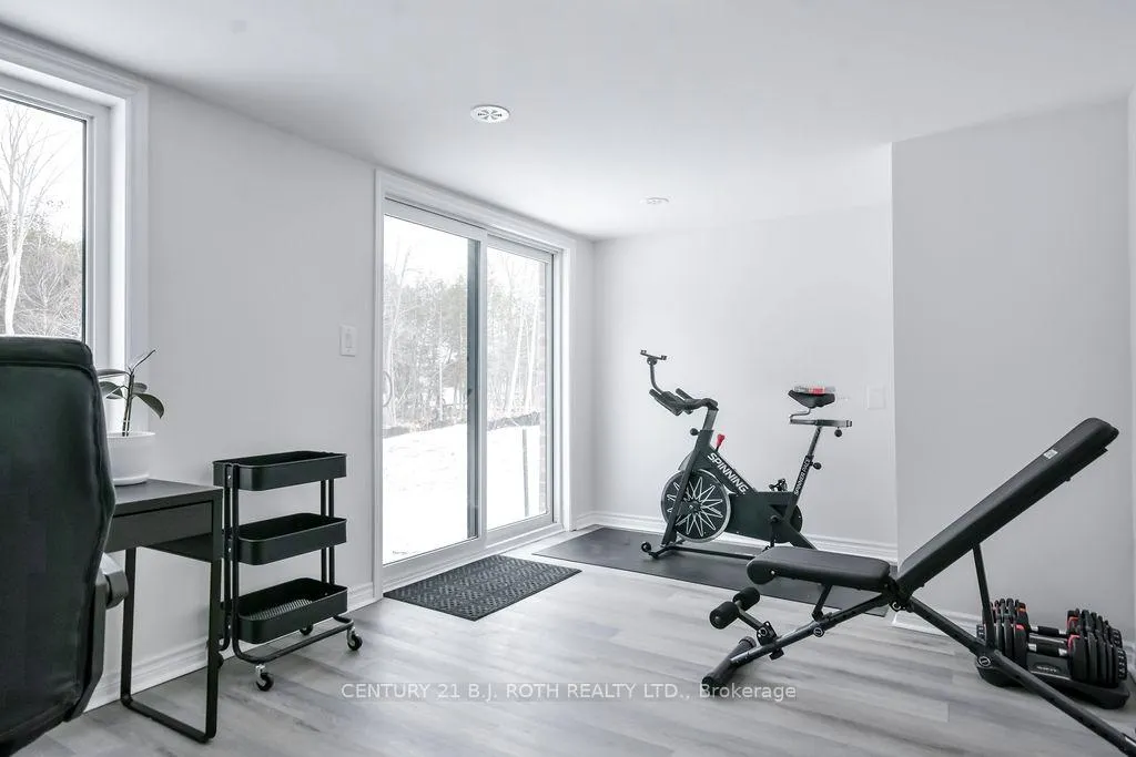 Photo 36 of 104 Blue Forest Crescent, Barrie, Innis-Shore — HOMEH