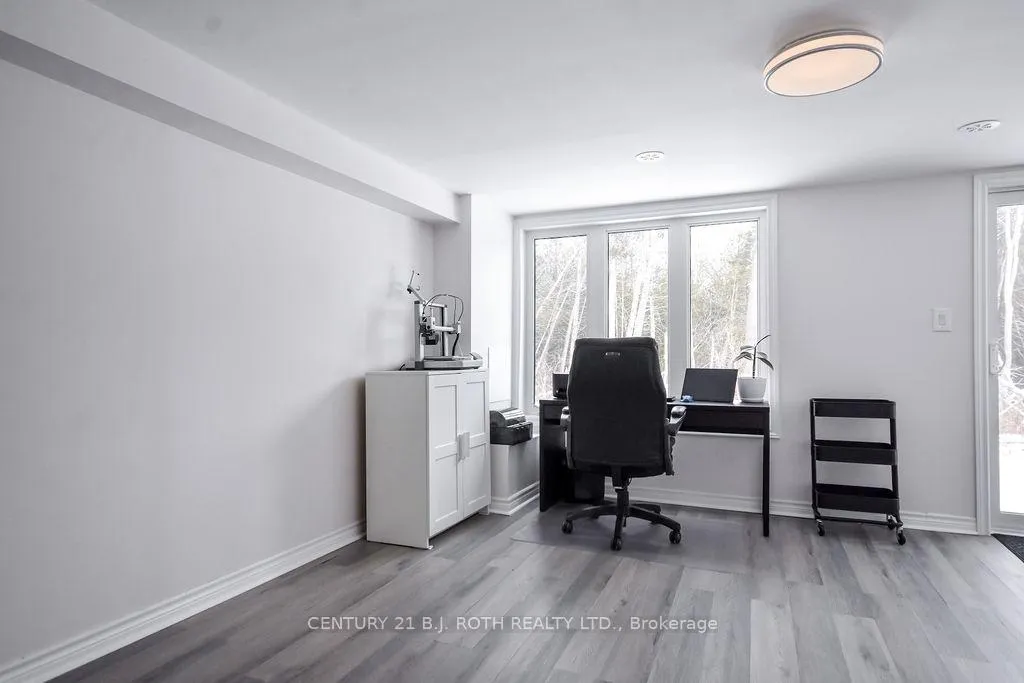 Photo 38 of 104 Blue Forest Crescent, Barrie, Innis-Shore — HOMEH