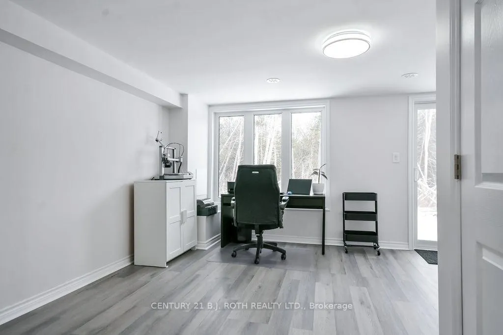 Photo 39 of 104 Blue Forest Crescent, Barrie, Innis-Shore — HOMEH