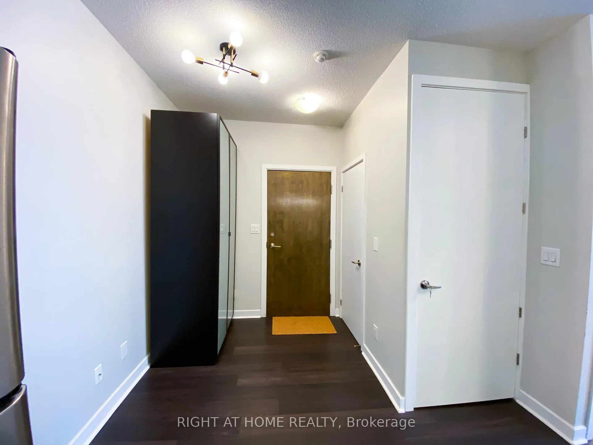 Photo 3 of Unit 3213, 33 Bay Street, Toronto, Waterfront Communities — HOMEH