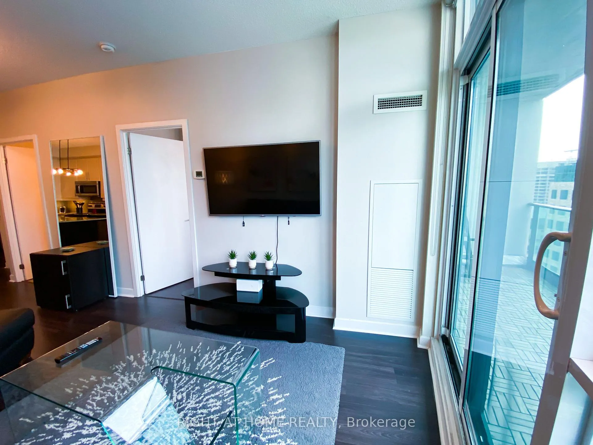 Photo 10 of Unit 3213, 33 Bay Street, Toronto, Waterfront Communities — HOMEH