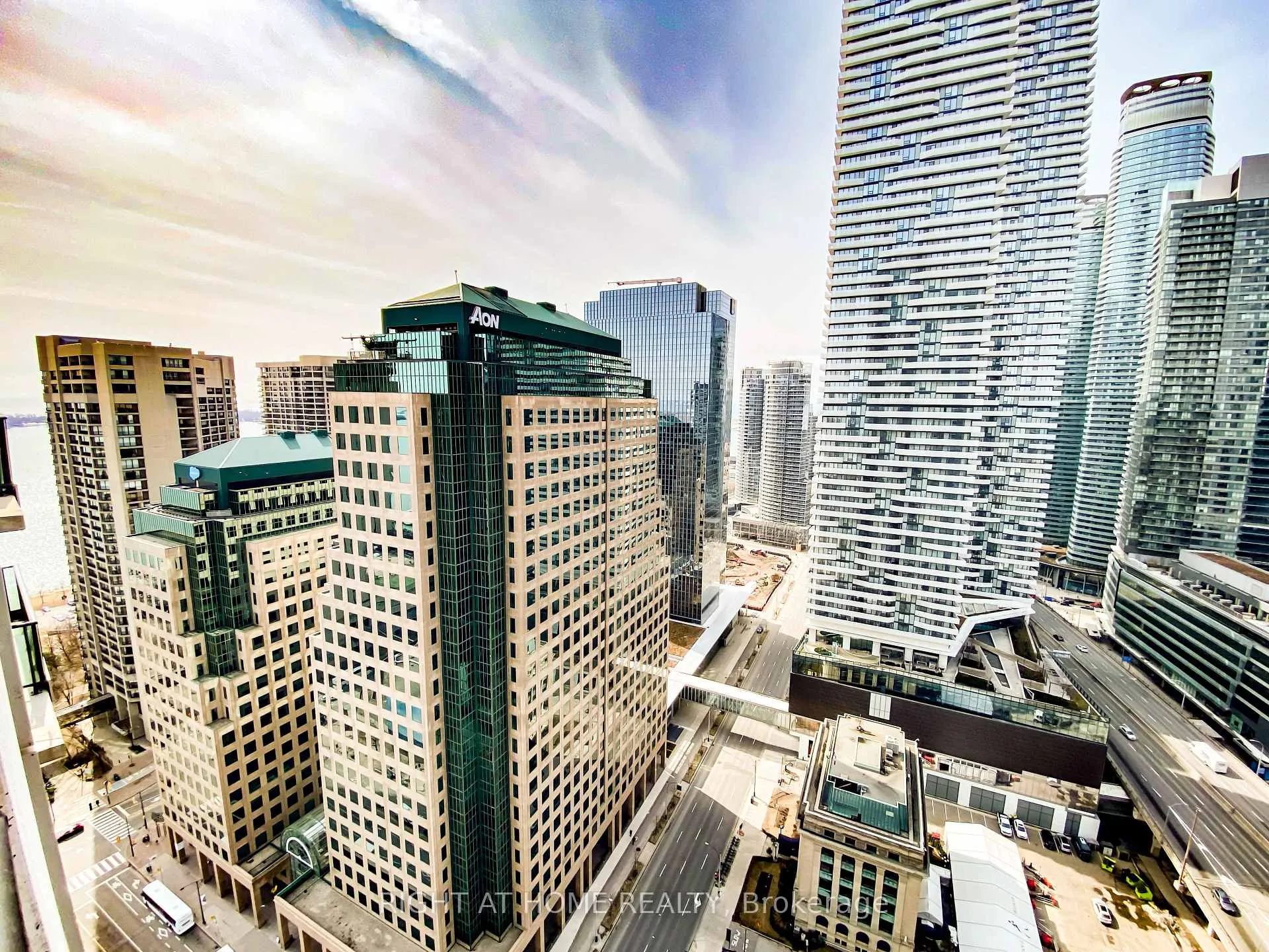 Photo 16 of Unit 3213, 33 Bay Street, Toronto, Waterfront Communities — HOMEH