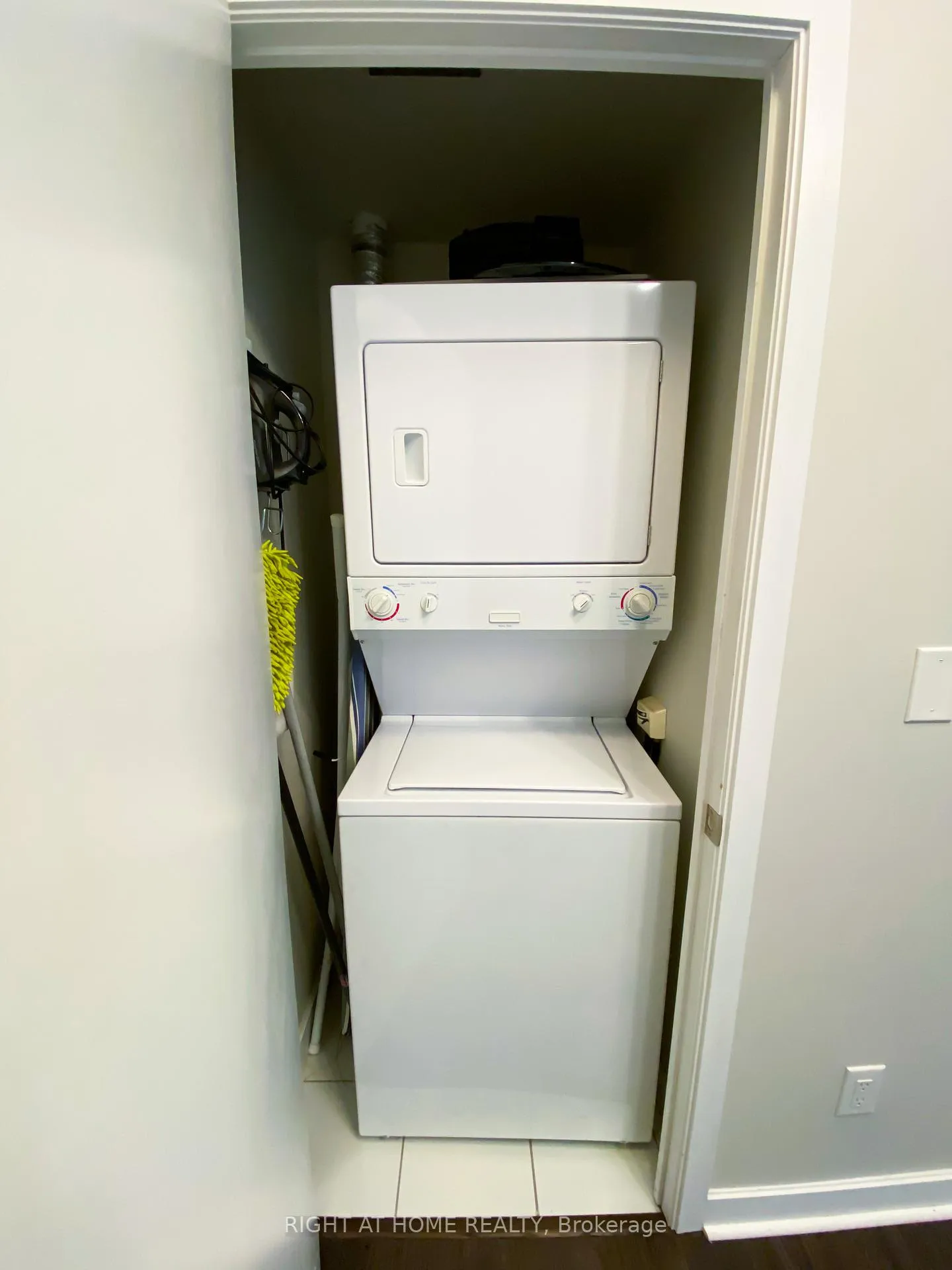 Photo 19 of Unit 3213, 33 Bay Street, Toronto, Waterfront Communities — HOMEH