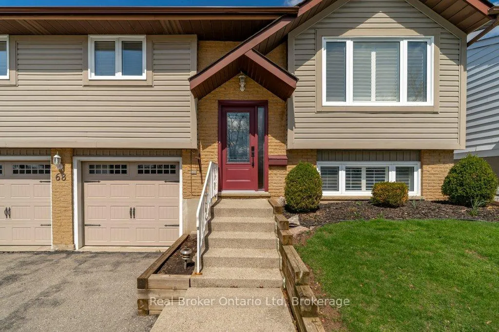 Photo 5 of 68 Settlers Drive, Kitchener — HOMEH