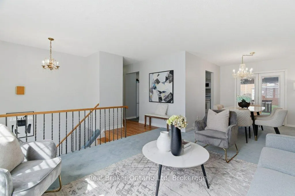 Photo 9 of 68 Settlers Drive, Kitchener — HOMEH