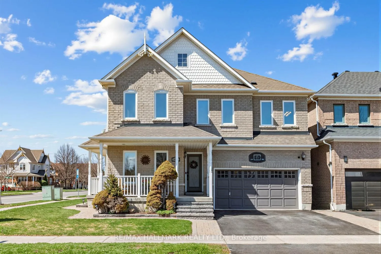 Photo 2 of 341 Kirkvalley Crescent, Aurora, Bayview Wellington — HOMEH