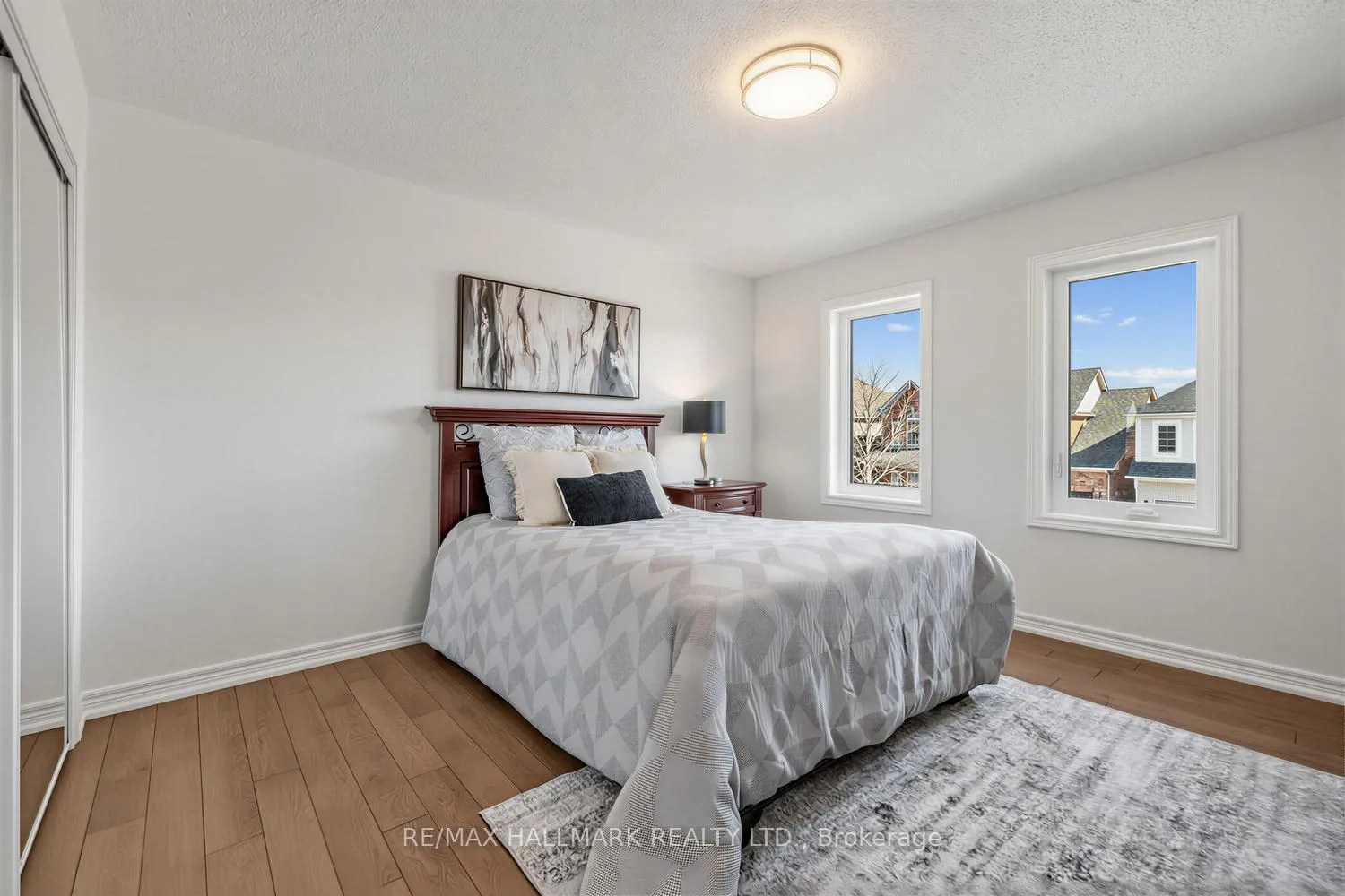 Photo 26 of 341 Kirkvalley Crescent, Aurora, Bayview Wellington — HOMEH