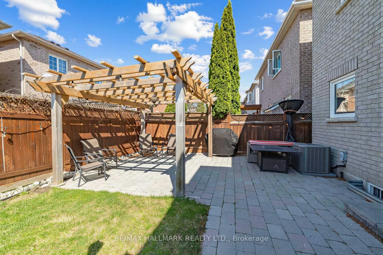 Photo 34 of 341 Kirkvalley Crescent, Aurora, Bayview Wellington — HOMEH