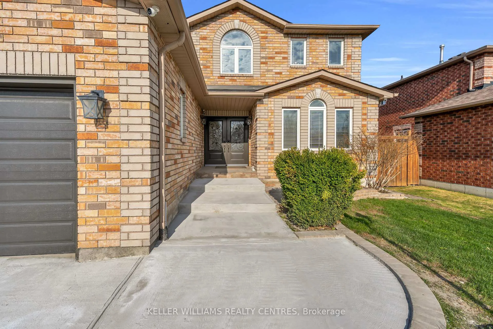 Photo 3 of 59 Stunden Lane, Barrie, Painswick South — HOMEH