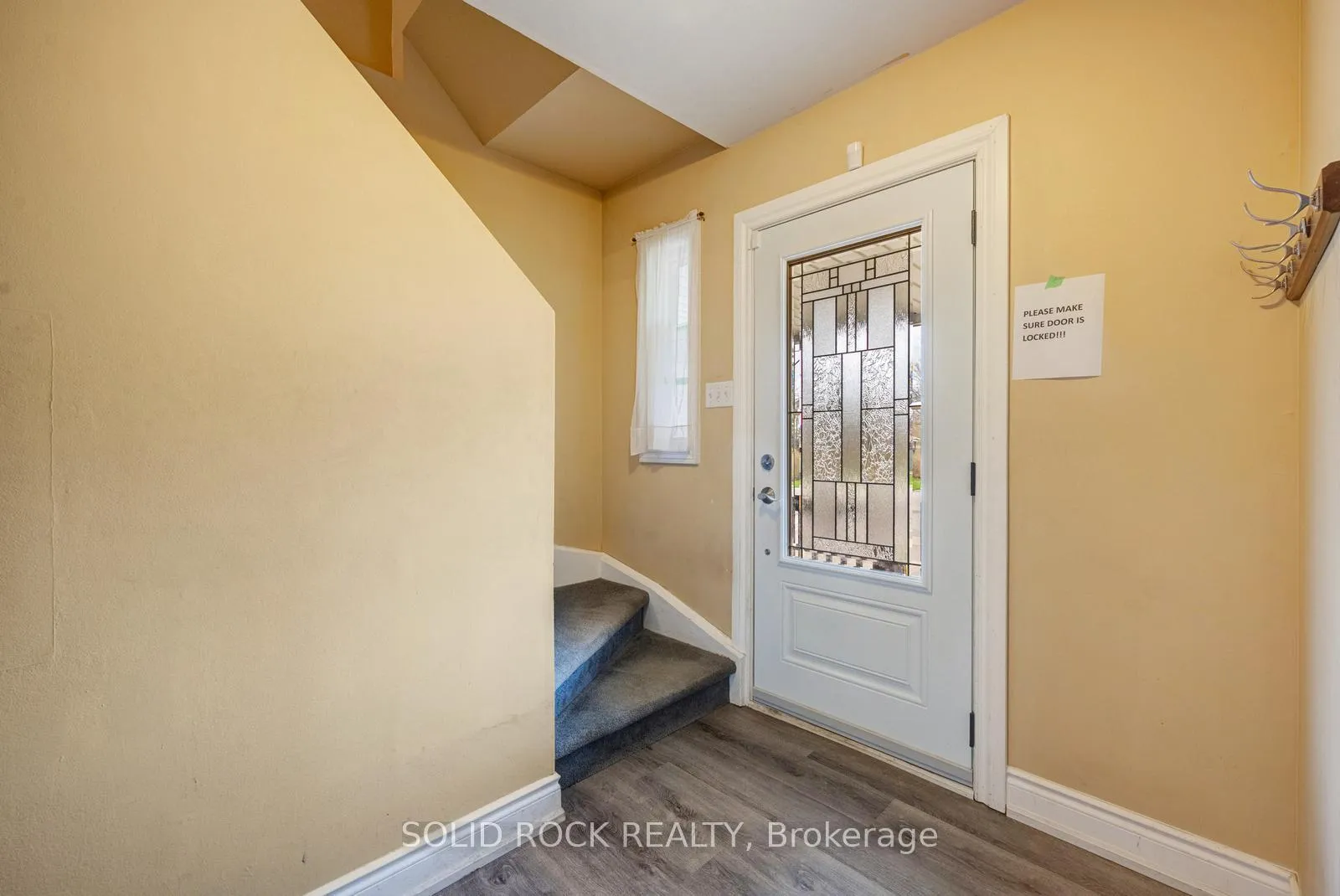 Photo 6 of 84 Sutherland Avenue, Brampton, Madoc — HOMEH