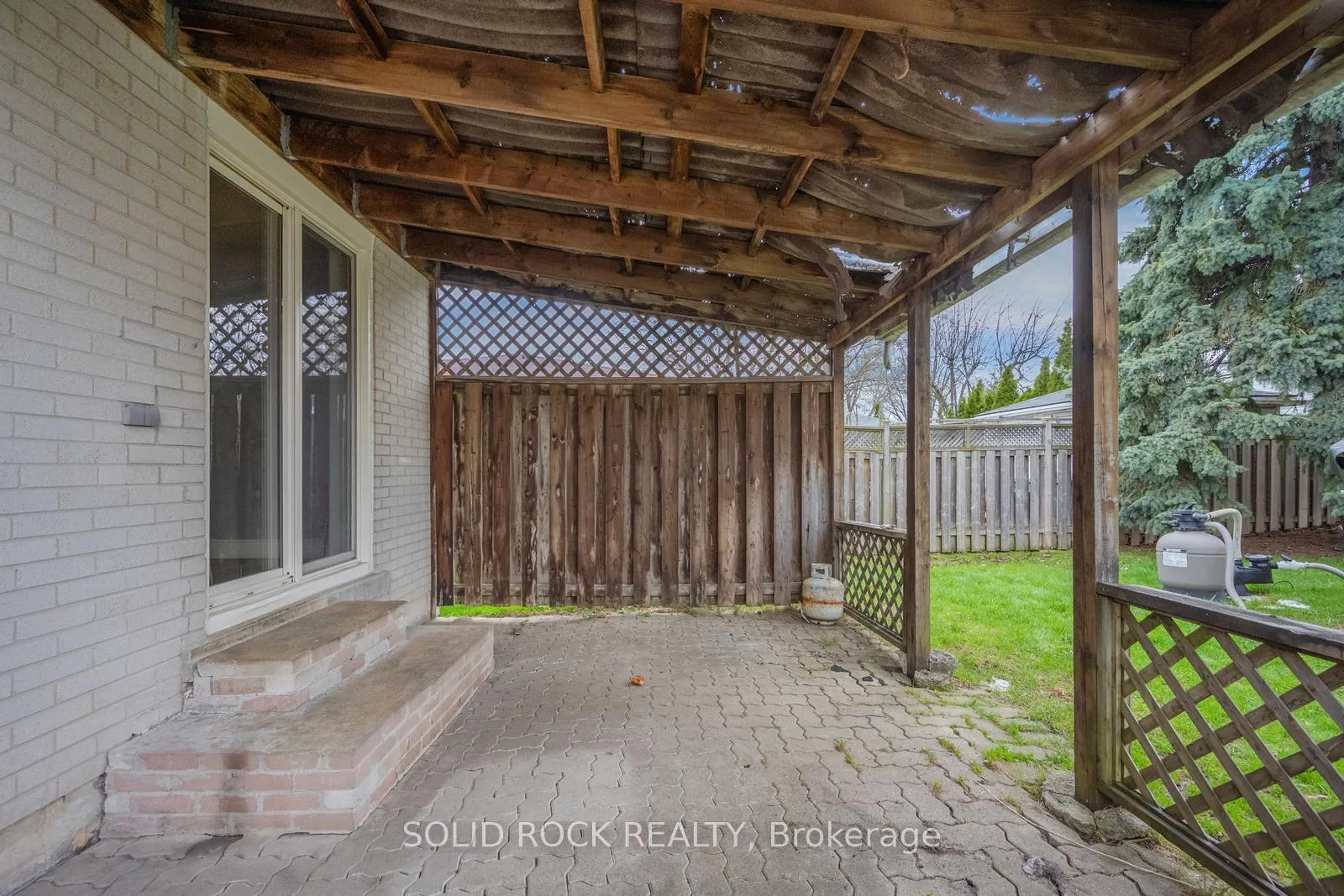 Photo 38 of 84 Sutherland Avenue, Brampton, Madoc — HOMEH