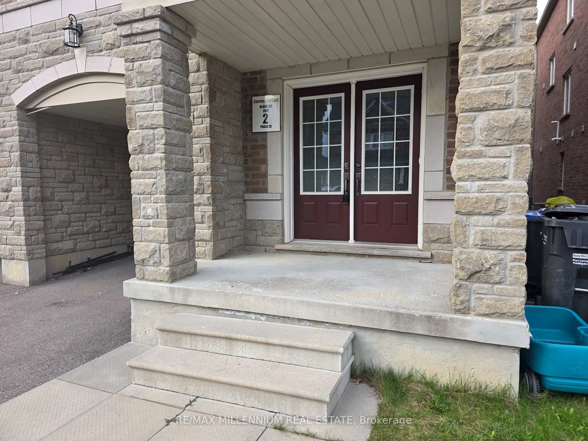 Photo 3 of 25 Daylight Street, Brampton, Northwest Brampton — HOMEH