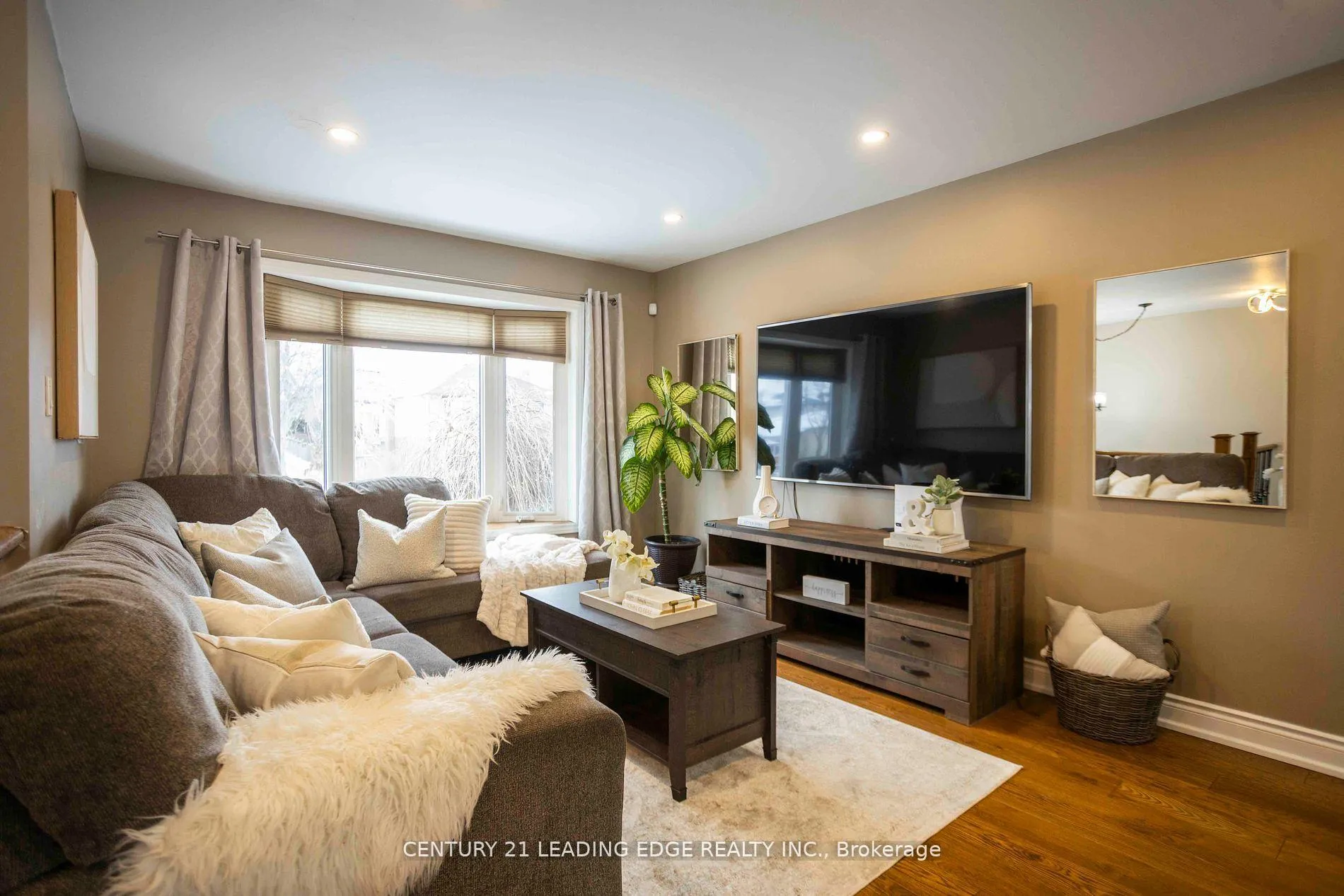 Photo 7 of 873 Copperfield Drive, Oshawa, Eastdale — HOMEH