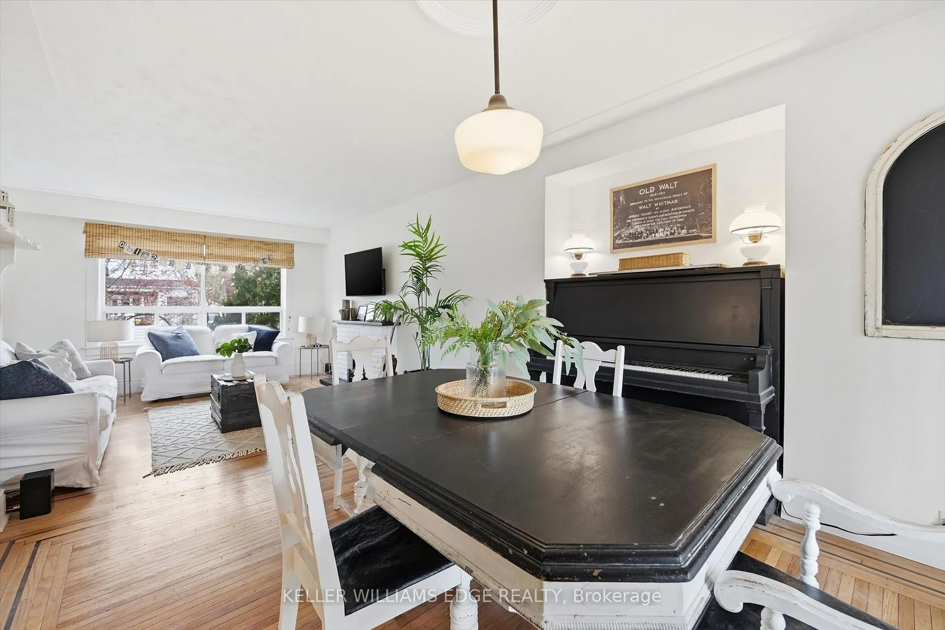 Photo 11 of 153 Graham Avenue S, Hamilton, Delta — HOMEH