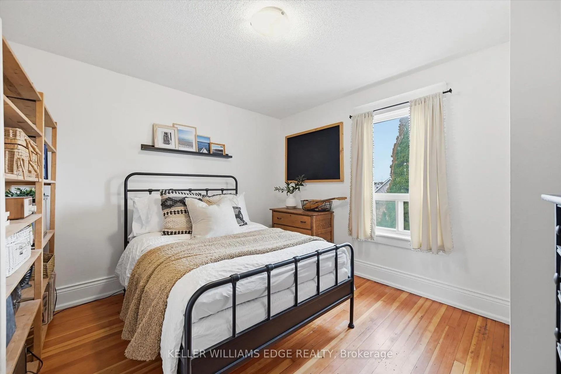 Photo 18 of 153 Graham Avenue S, Hamilton, Delta — HOMEH