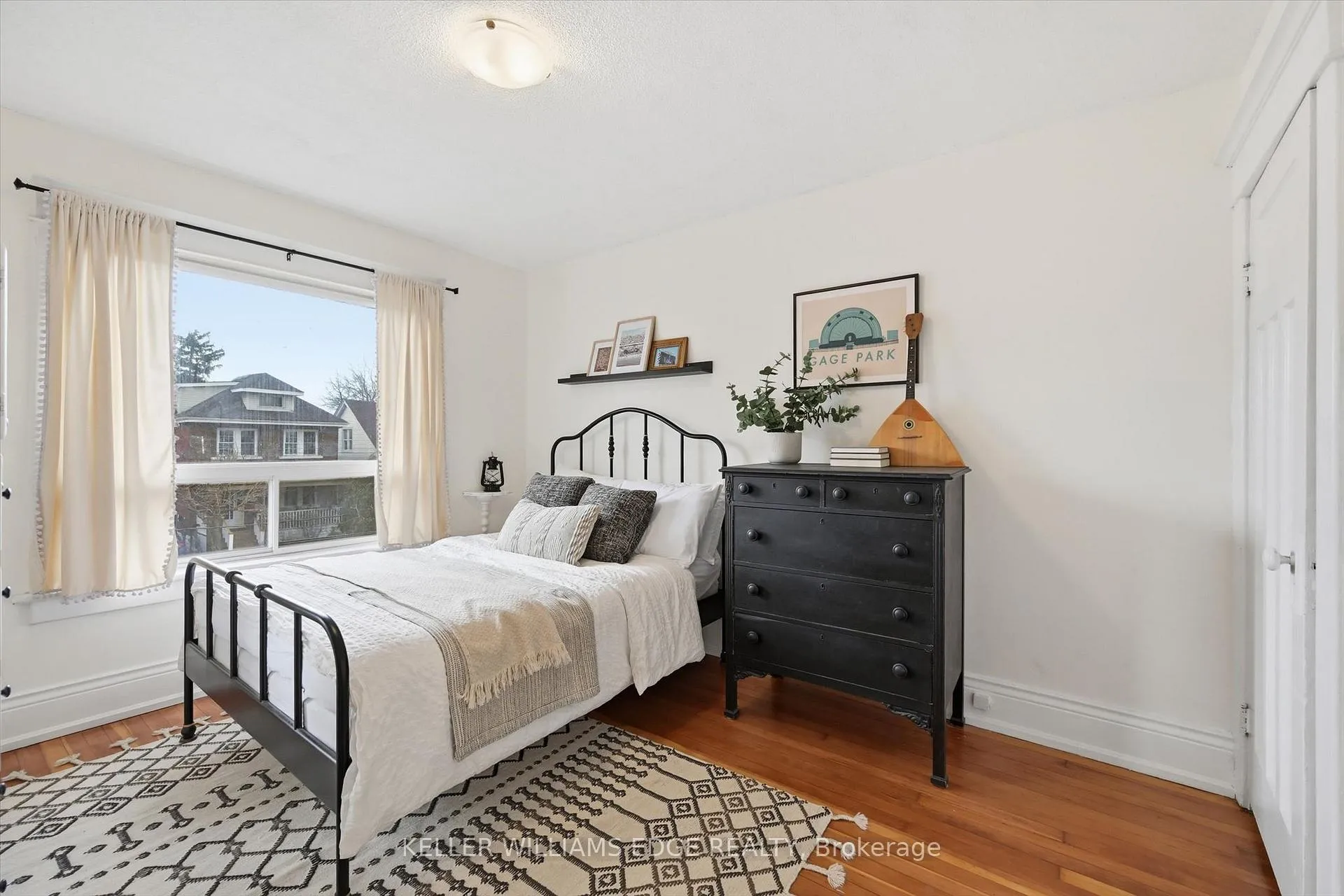 Photo 20 of 153 Graham Avenue S, Hamilton, Delta — HOMEH