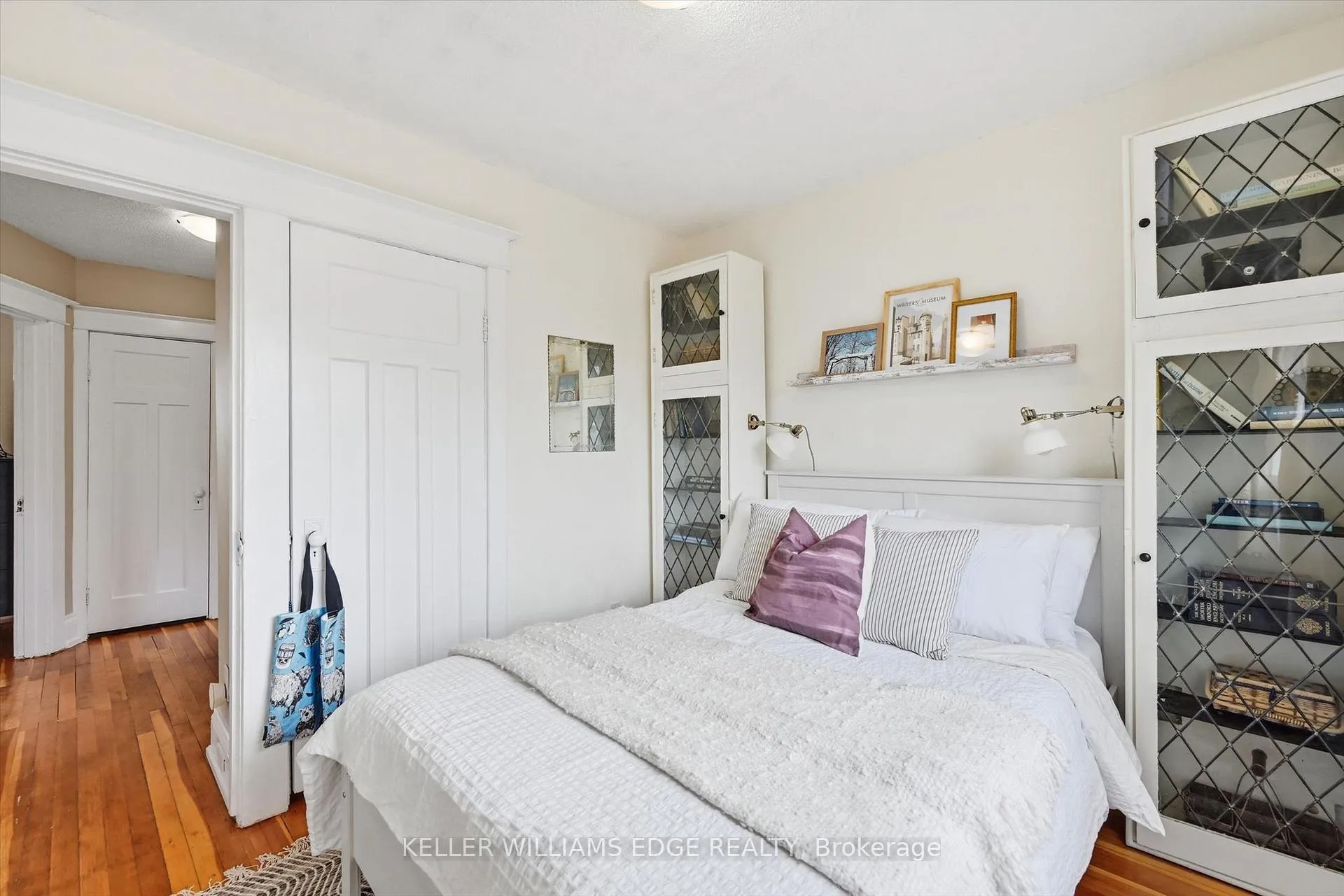 Photo 23 of 153 Graham Avenue S, Hamilton, Delta — HOMEH