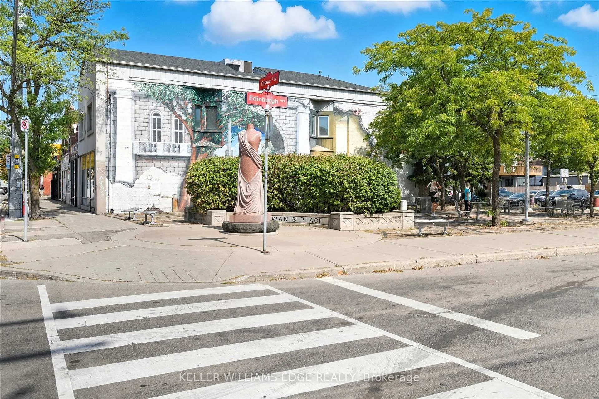 Photo 45 of 153 Graham Avenue S, Hamilton, Delta — HOMEH
