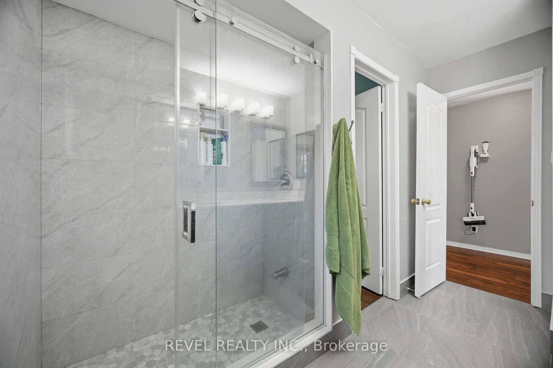 Photo 35 of 14040 Argyll Road, Halton Hills, Georgetown — HOMEH