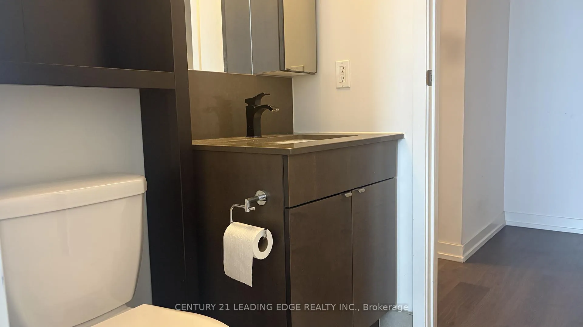 Photo 8 of Unit 2704, 89 Dunfield Avenue, Toronto, Mount Pleasant West — HOMEH