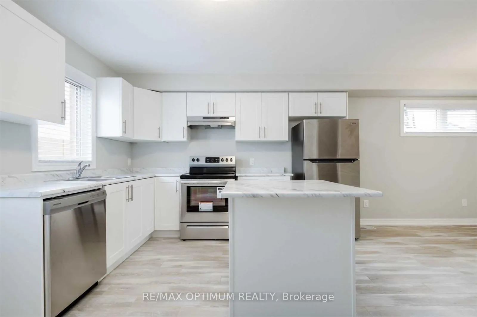 Photo 6 of Unit 72, 7768 Ascot Circle, Niagara Falls, Ascot — HOMEH
