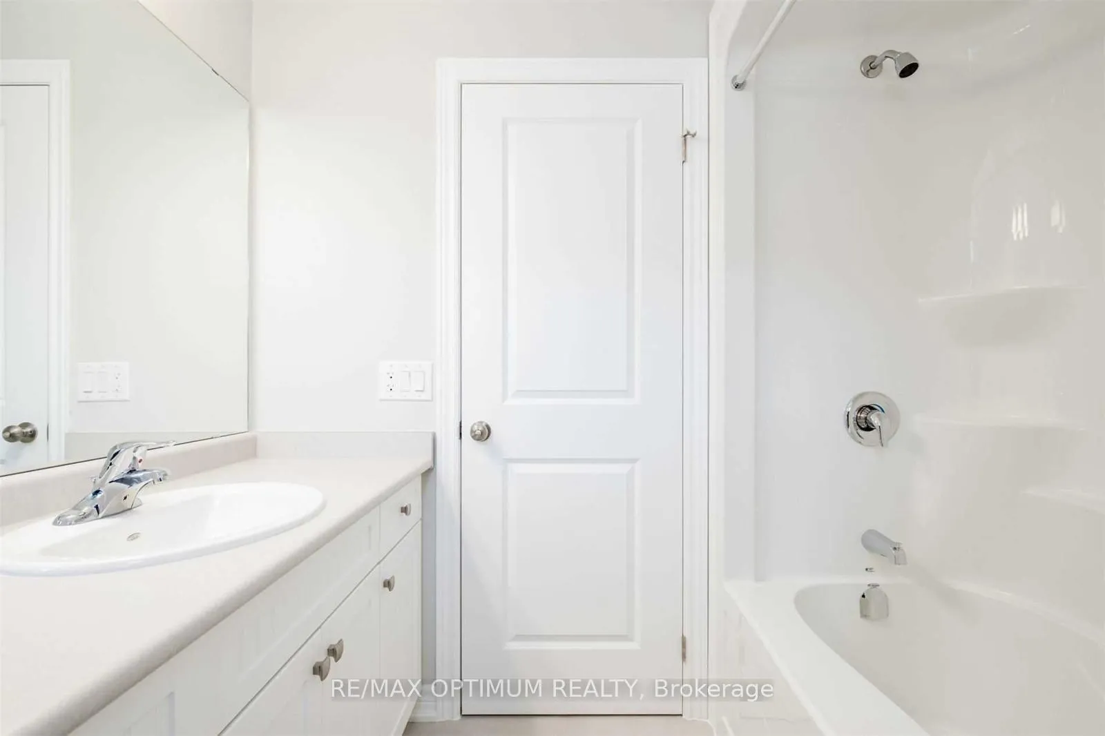 Photo 15 of Unit 72, 7768 Ascot Circle, Niagara Falls, Ascot — HOMEH