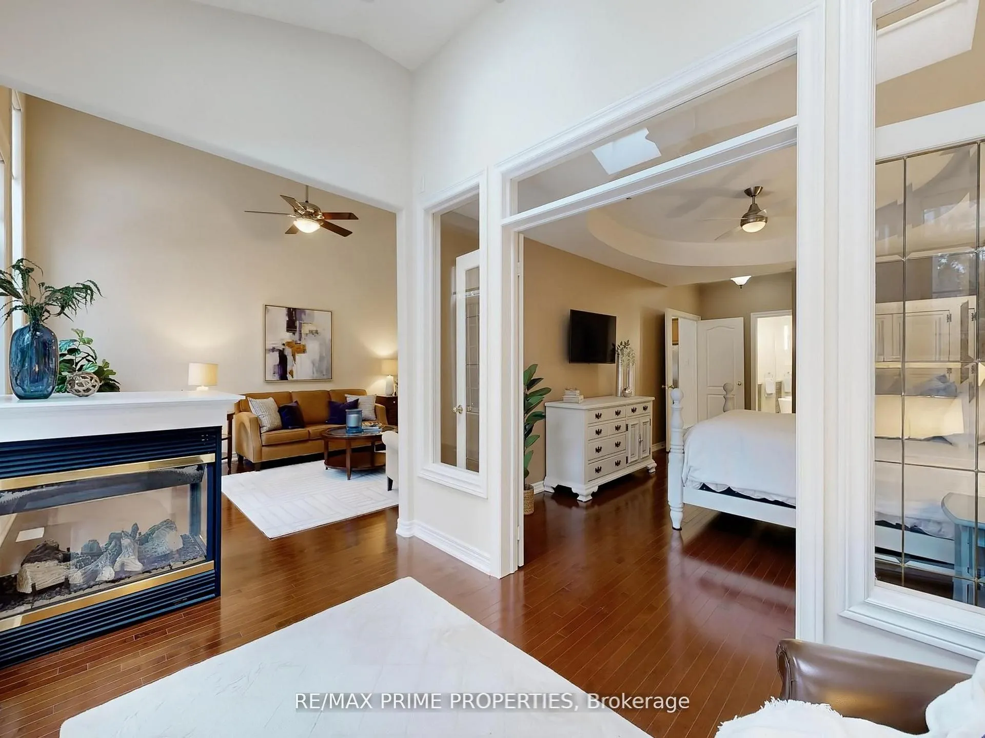 Photo 23 of Unit 18, 11 Berczy Creek Way, Markham, Cachet — HOMEH