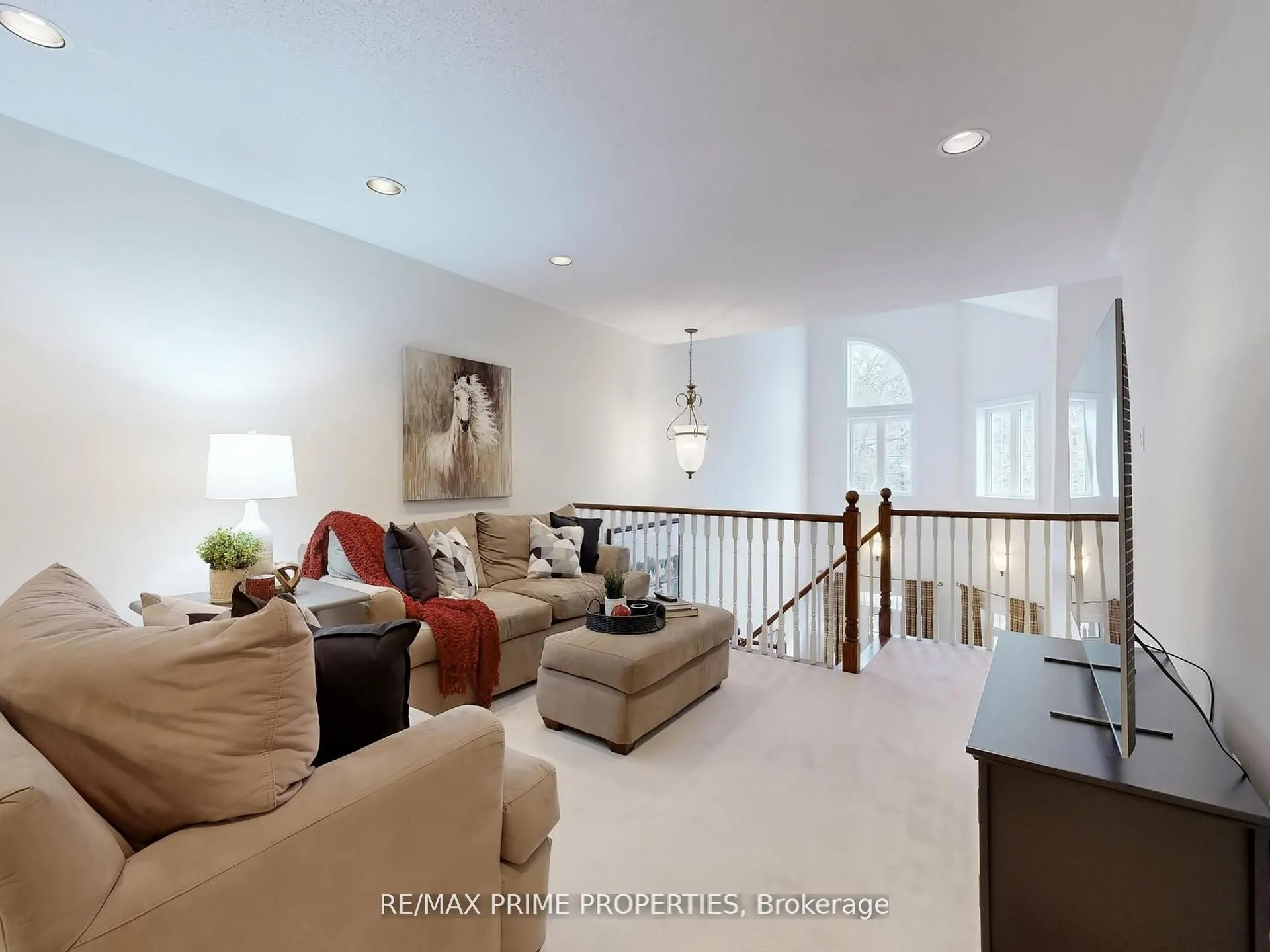 Photo 31 of Unit 18, 11 Berczy Creek Way, Markham, Cachet — HOMEH