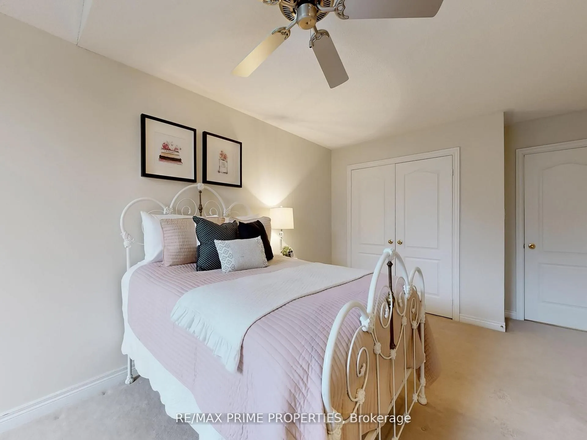 Photo 36 of Unit 18, 11 Berczy Creek Way, Markham, Cachet — HOMEH