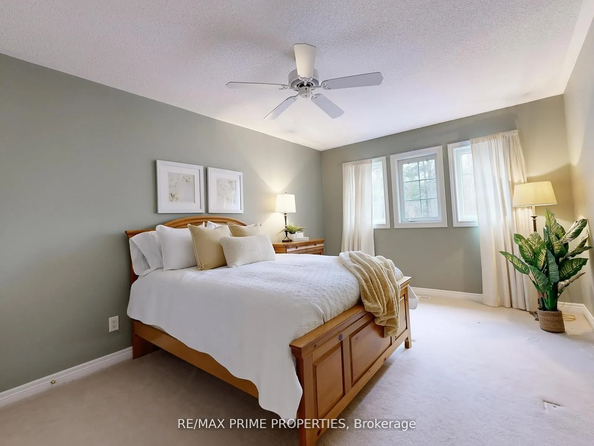 Photo 38 of Unit 18, 11 Berczy Creek Way, Markham, Cachet — HOMEH