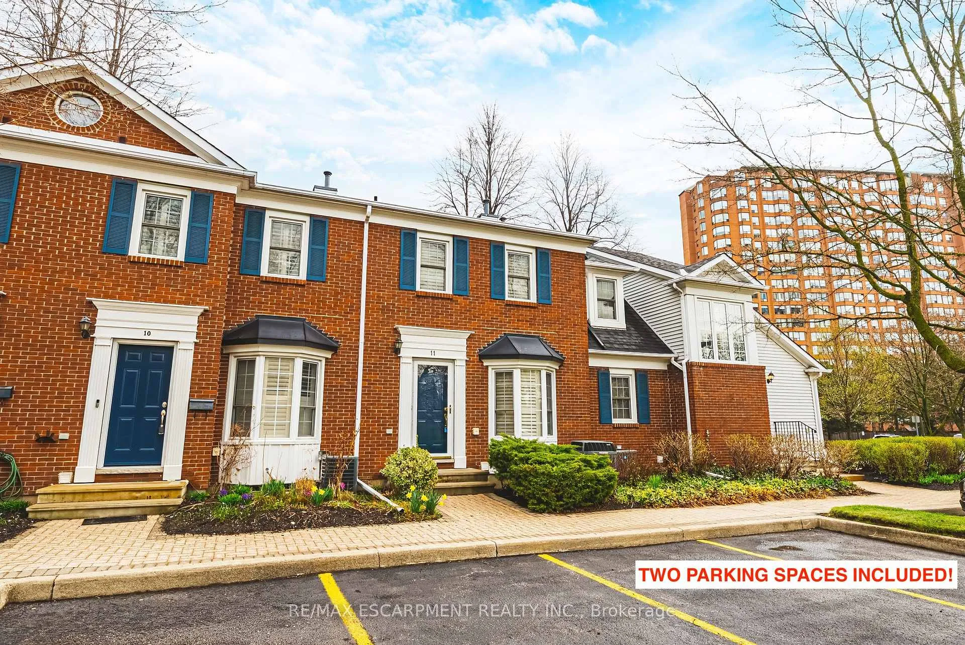 Photo 2 of Unit 11, 1275 Maple Crossing Boulevard, Burlington, Brant — HOMEH