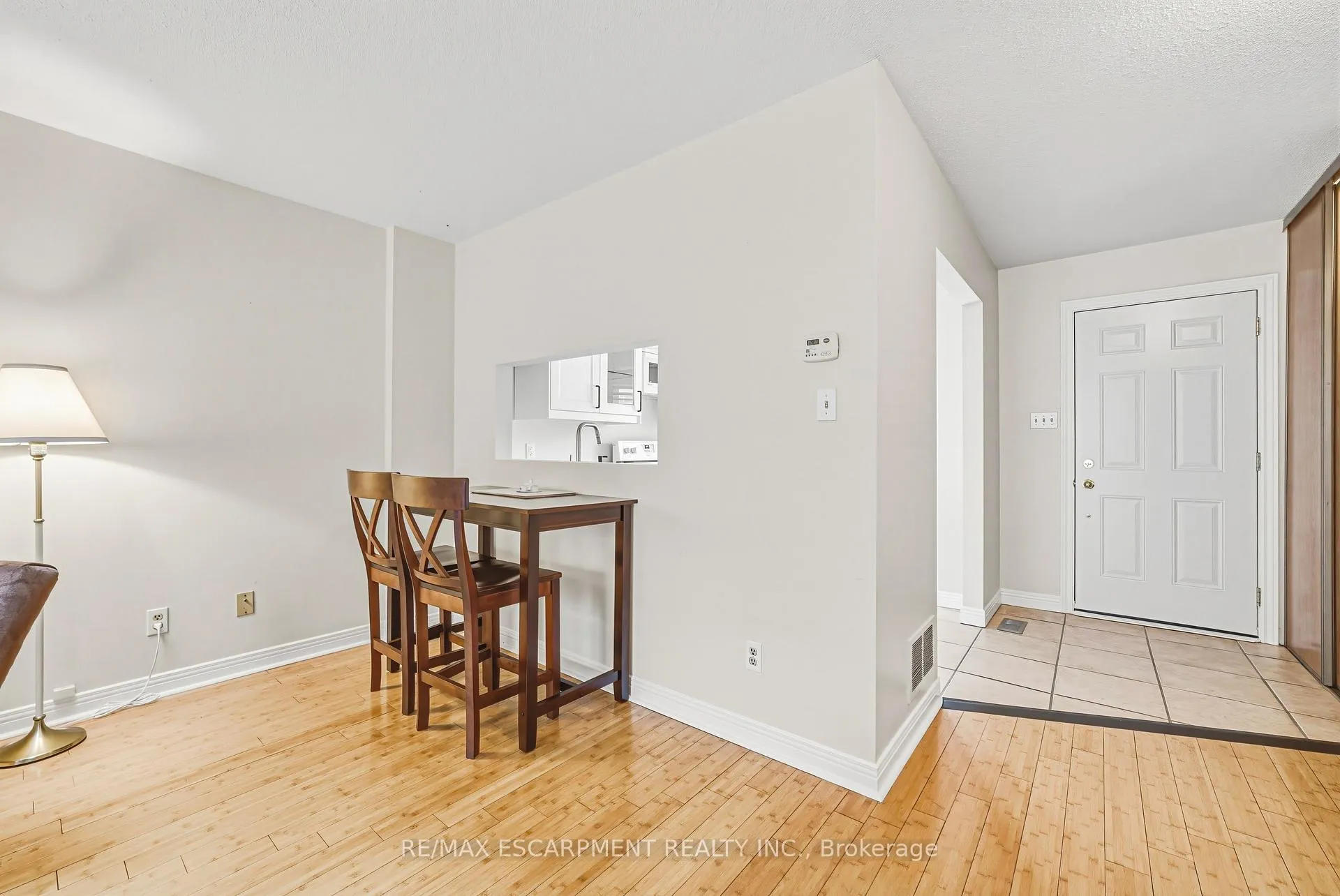 Photo 11 of Unit 11, 1275 Maple Crossing Boulevard, Burlington, Brant — HOMEH