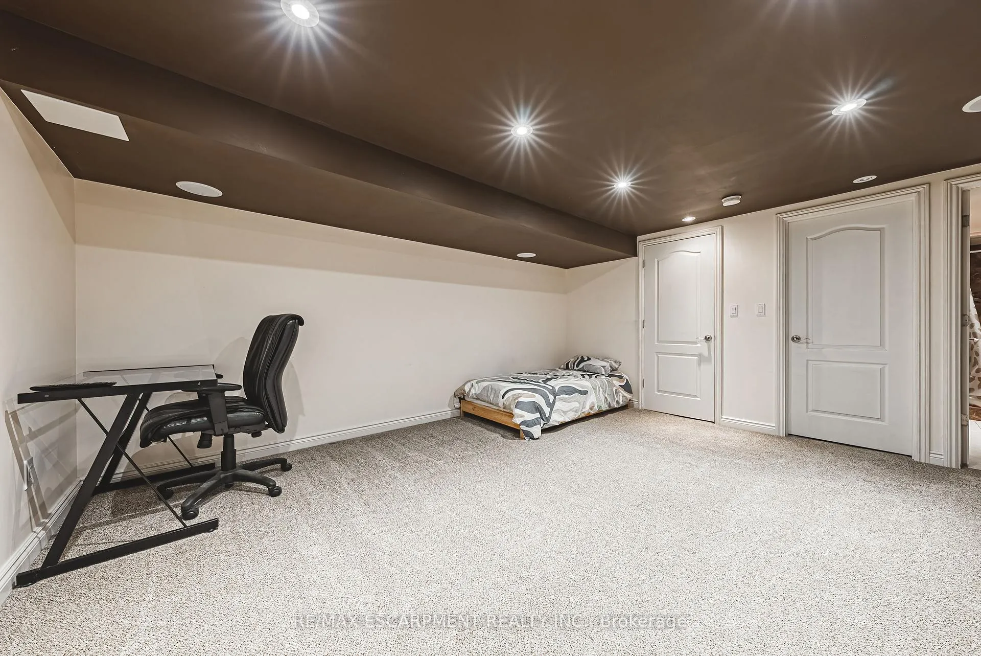 Photo 18 of Unit 11, 1275 Maple Crossing Boulevard, Burlington, Brant — HOMEH