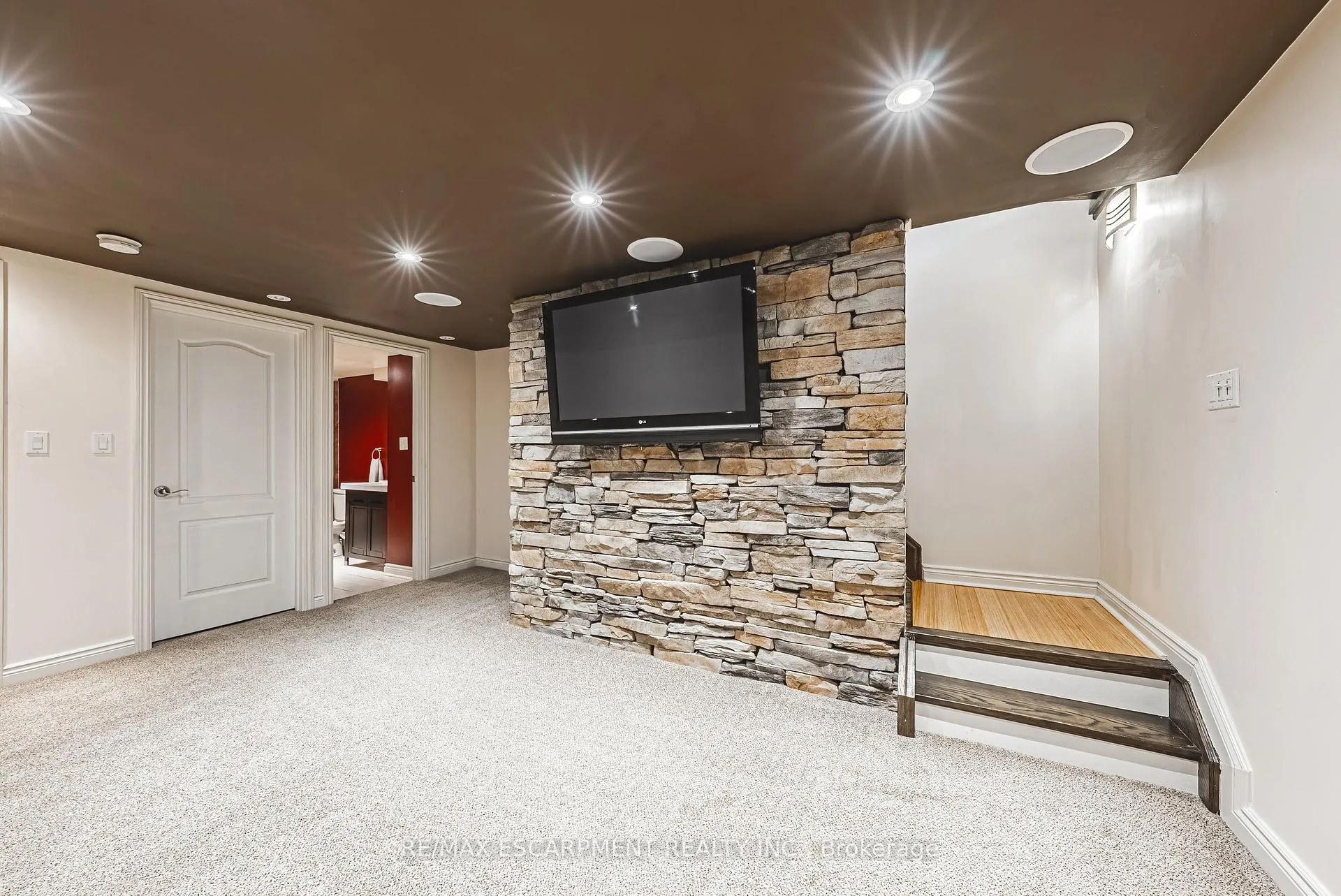 Photo 19 of Unit 11, 1275 Maple Crossing Boulevard, Burlington, Brant — HOMEH