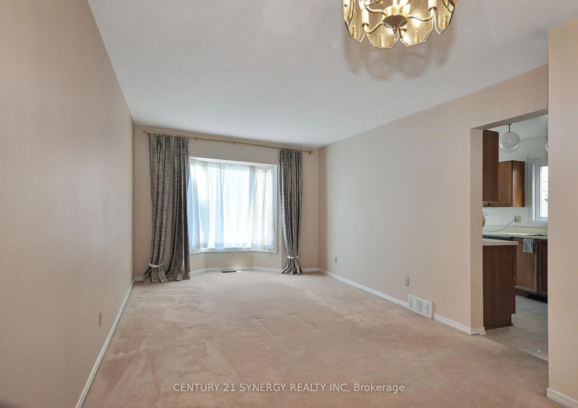 Photo 6 of 9 Raj Terrace, Ottawa, Hunt Club Park — HOMEH
