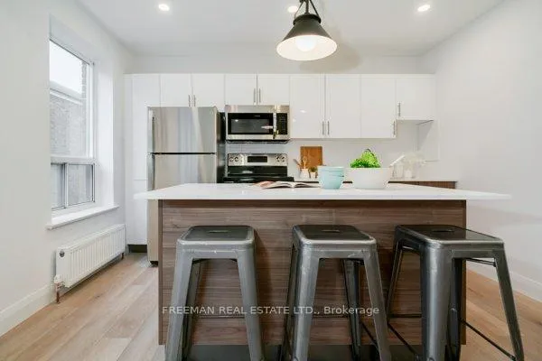 Photo 5 of Unit 107, 2707 Yonge Street, Toronto, Lawrence Park South — HOMEH