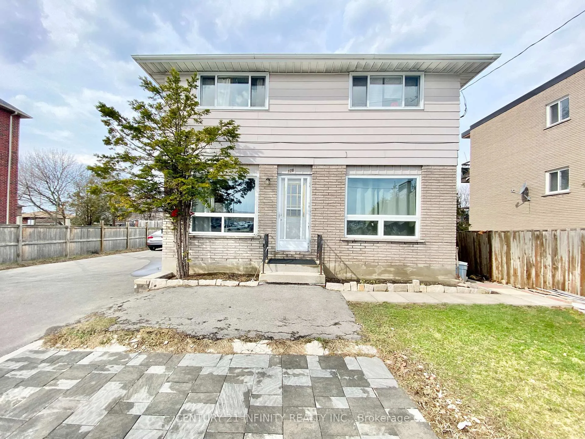 Front of Unit Main, 128 Stevenson Road S