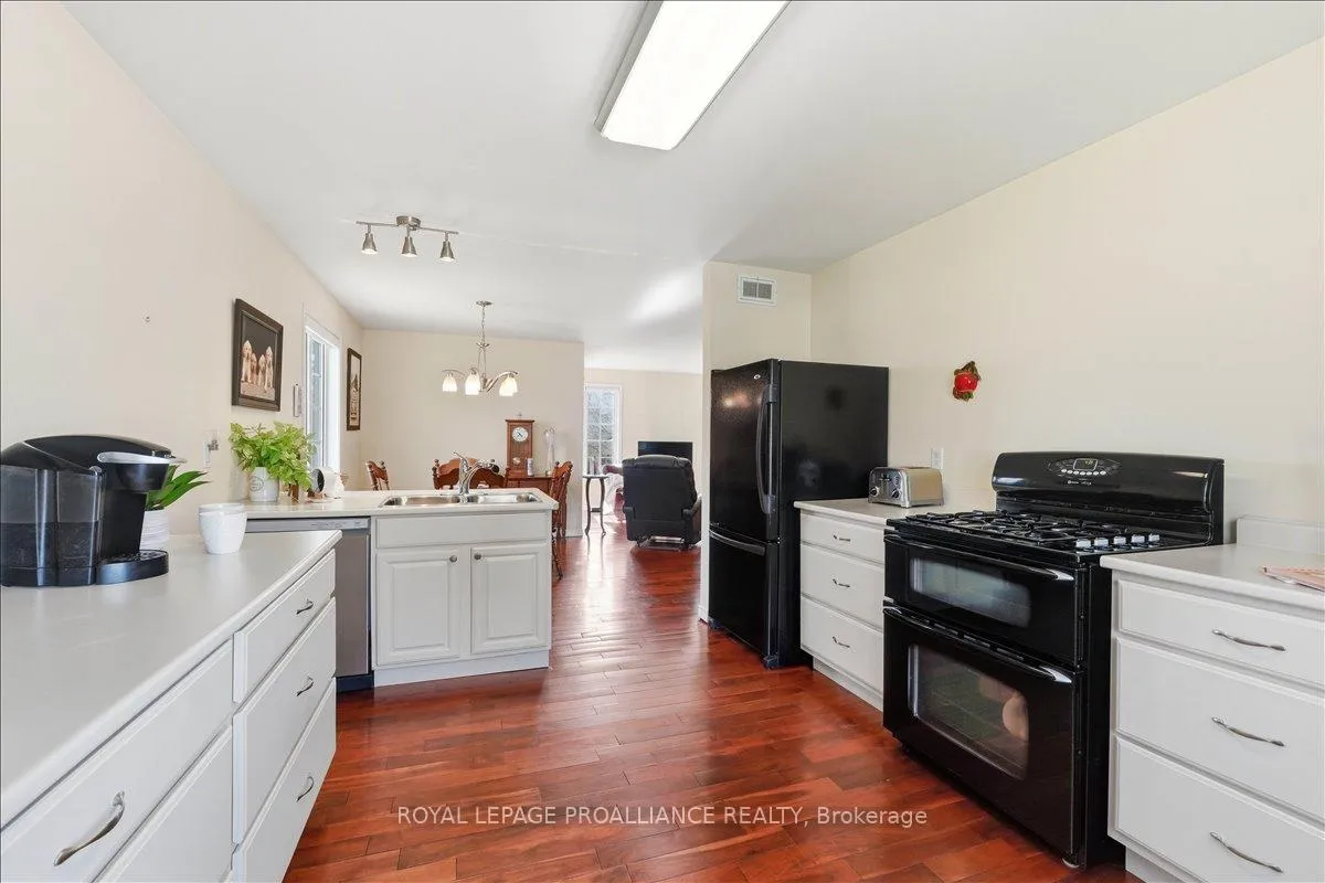 Photo 6 of 52 Horace Avenue, Centre Hastings — HOMEH