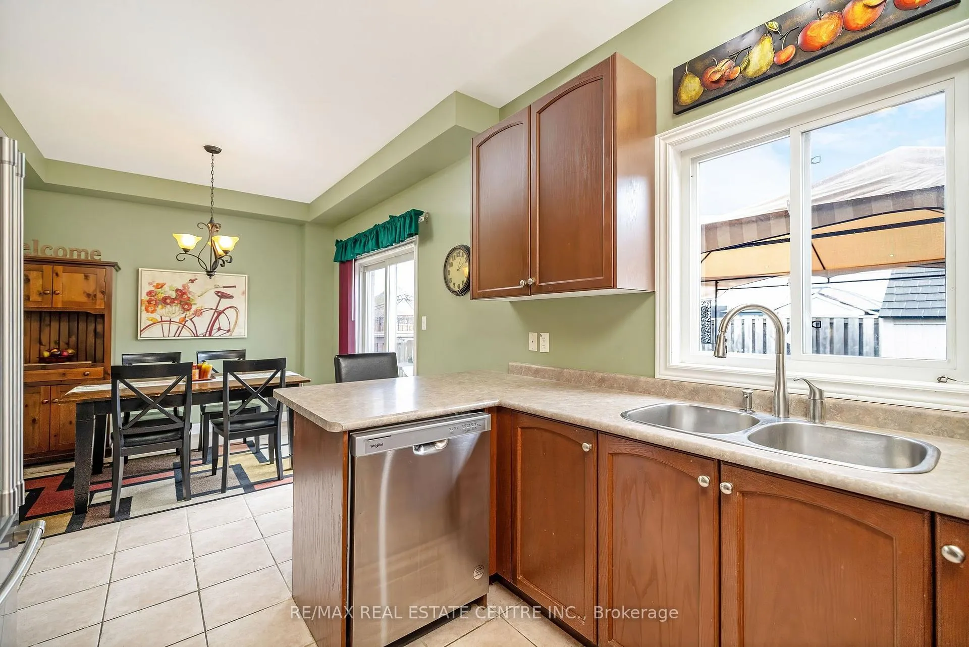 Photo 12 of 305 Teetzel Drive, Milton, Clarke — HOMEH