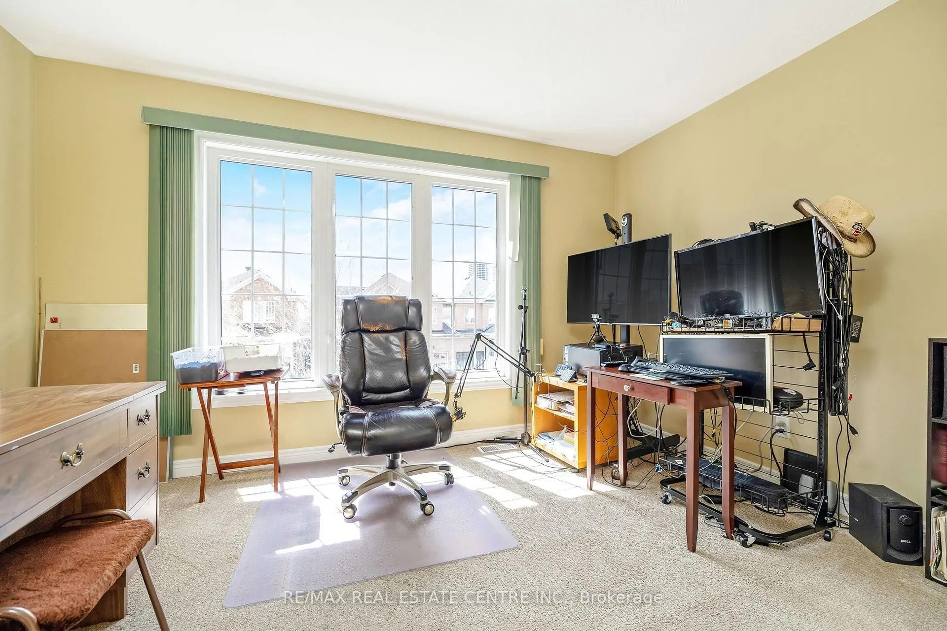Photo 21 of 305 Teetzel Drive, Milton, Clarke — HOMEH