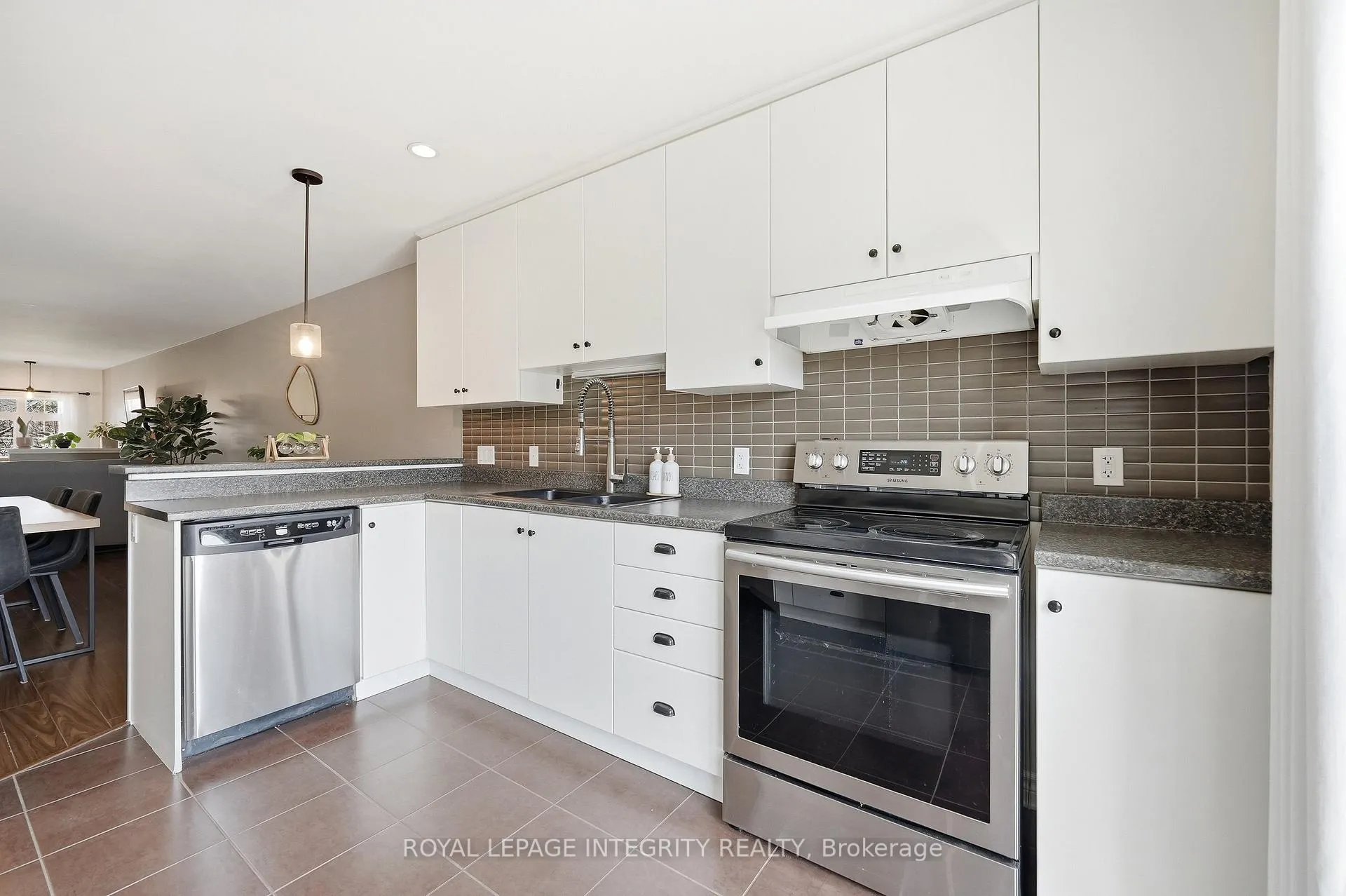 Photo 15 of 89 Brunet Street, The Nation, Limoges — HOMEH