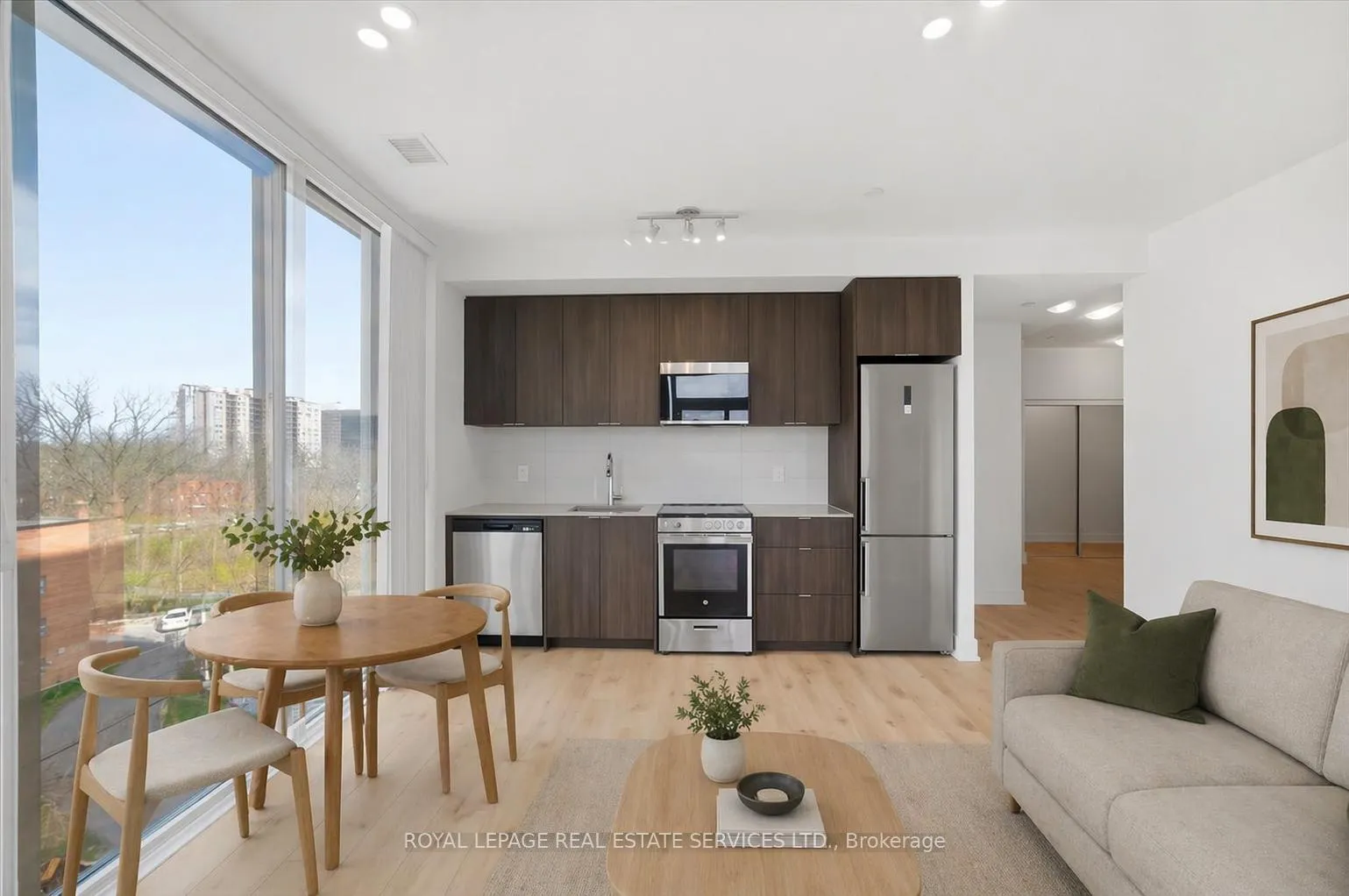 Photo 8 of Unit 403, 2088 James Street, Burlington, Brant — HOMEH