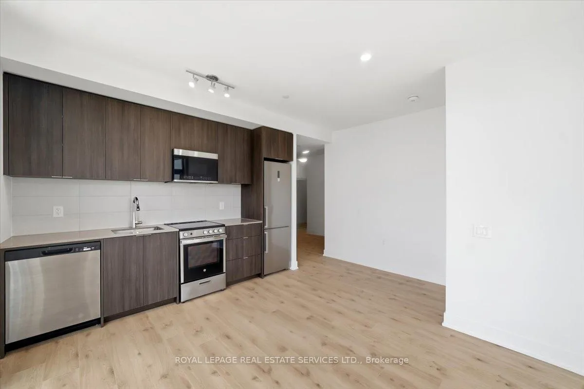 Photo 10 of Unit 403, 2088 James Street, Burlington, Brant — HOMEH