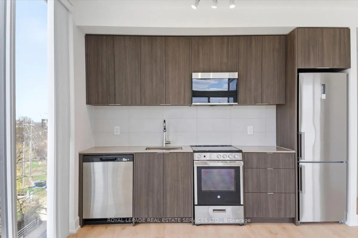 Photo 11 of Unit 403, 2088 James Street, Burlington, Brant — HOMEH