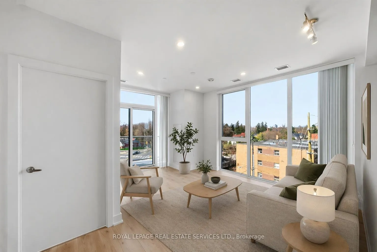 Photo 13 of Unit 403, 2088 James Street, Burlington, Brant — HOMEH