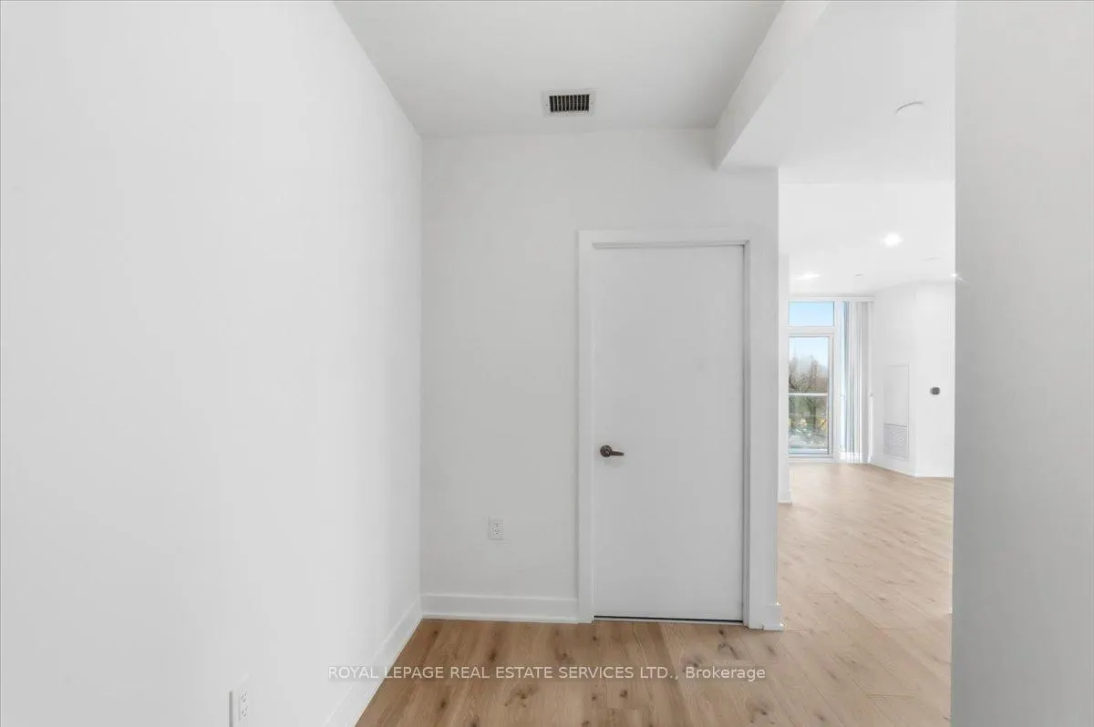 Photo 17 of Unit 403, 2088 James Street, Burlington, Brant — HOMEH